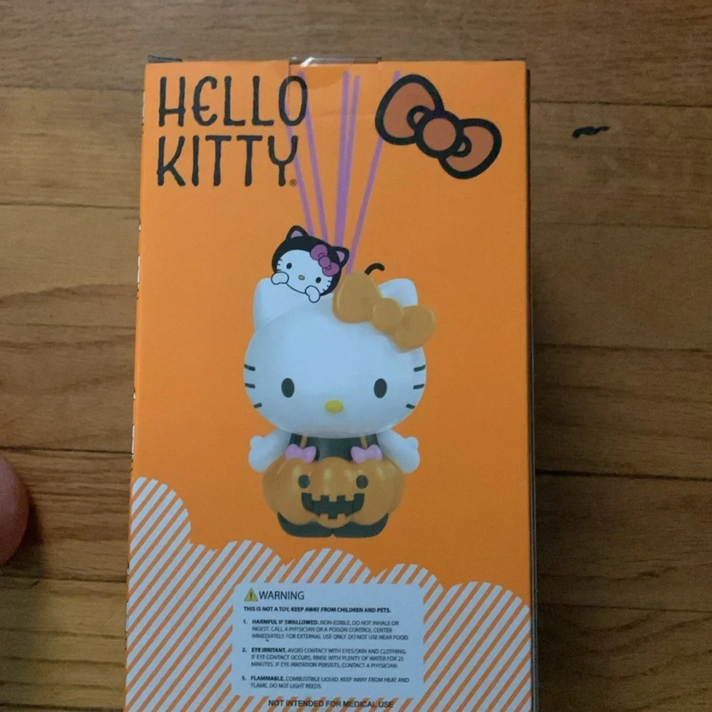 Hello kitty ceramic reed diffuser - Picture 3 of 6